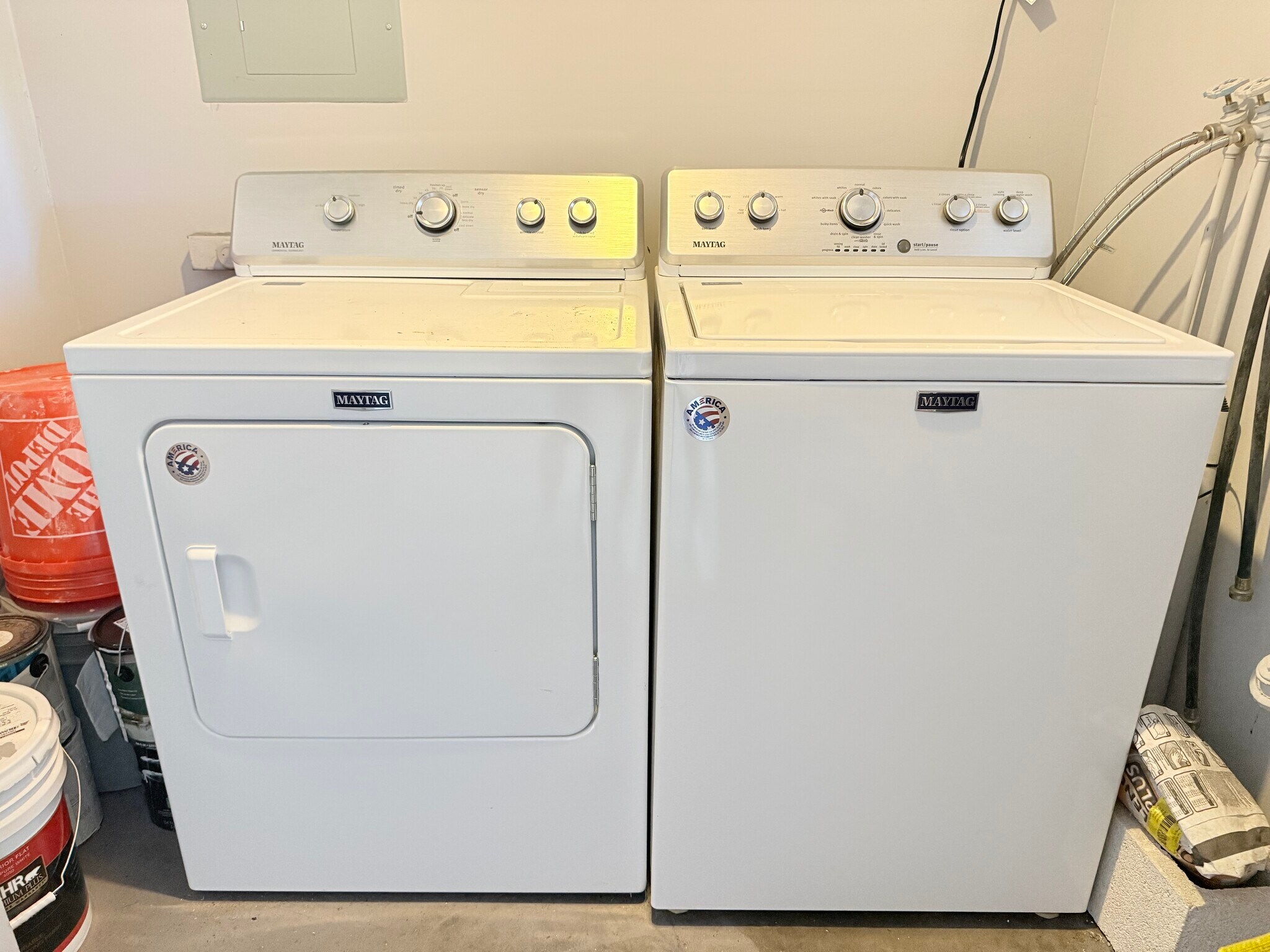 Building Photo - 403 S Orion Ave