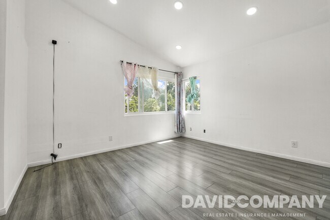 Building Photo - 1258 Biltmore Cir