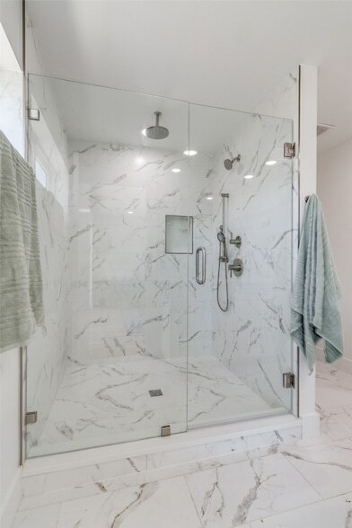 Building Photo - 4701 San Jacinto St