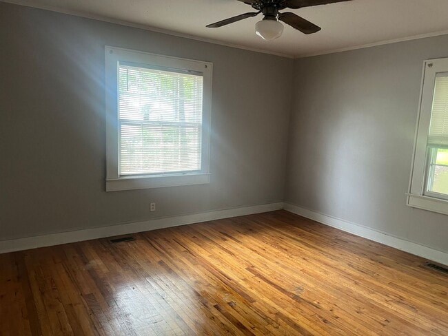 Building Photo - 2 Bedroom House in Tarboro