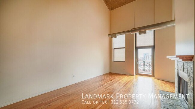 Building Photo - 758 N Larrabee St