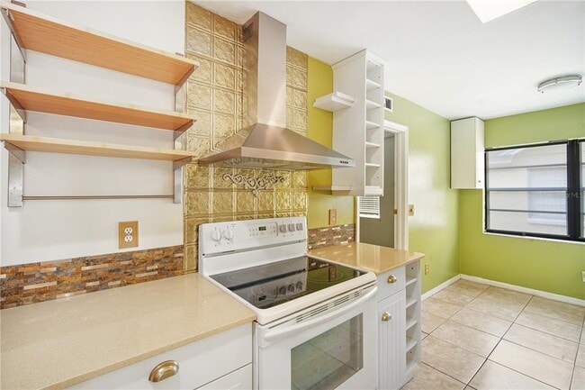 Building Photo - 12715 Trowbridge Ln