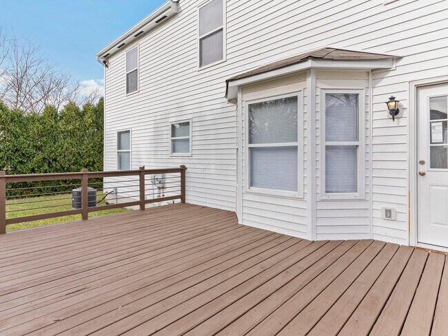 Building Photo - 7741 Sherridon Dr
