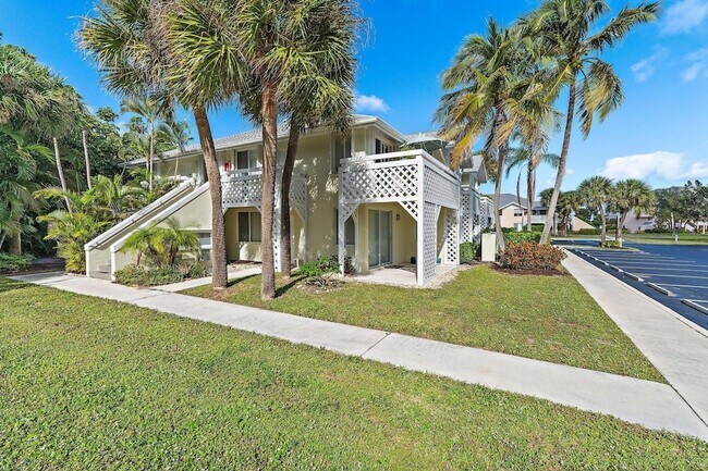 Building Photo - 353 S US Hwy 1