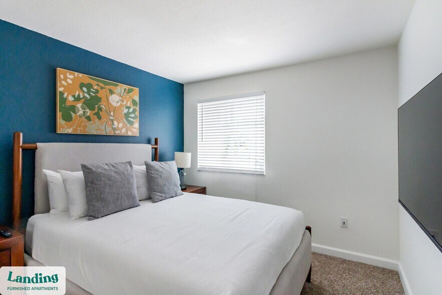 Building Photo - 1140 SE 24th Rd