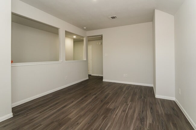 Building Photo - 5522 Amelia Plantation Dr