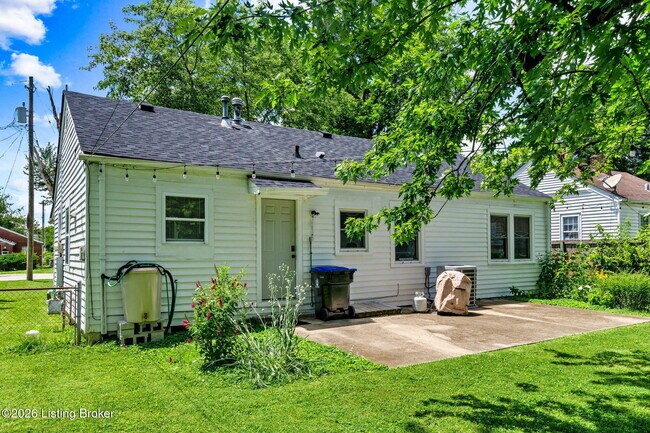 Building Photo - 4207 S 1st St