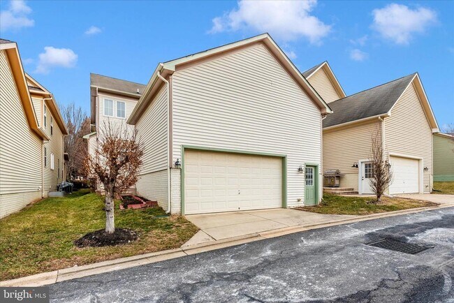 Building Photo - 3907 Braveheart Cir