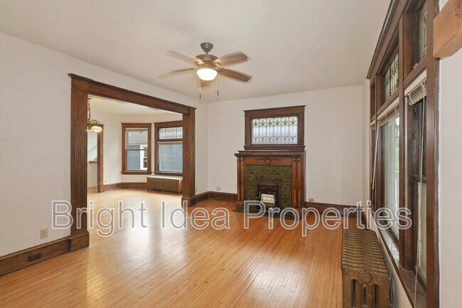 Building Photo - 2535 Aldrich Ave S