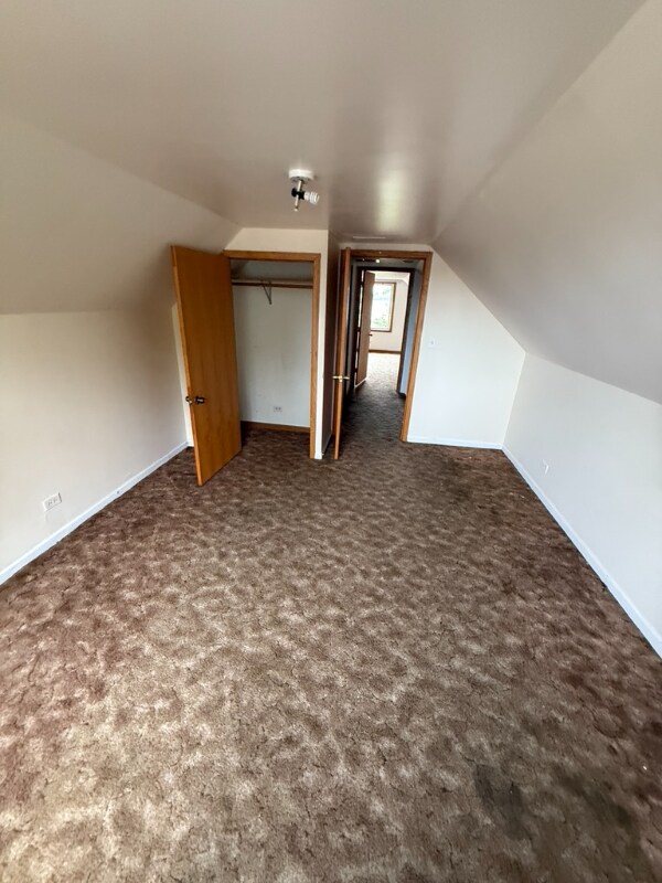 Building Photo - 6119 W Giddings St