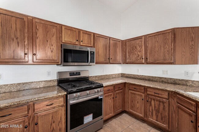 Building Photo - 15448 W Yucatan Dr