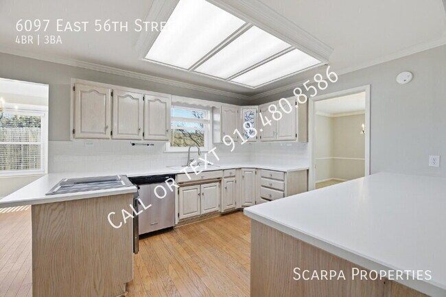 Building Photo - 6097 E 56th St