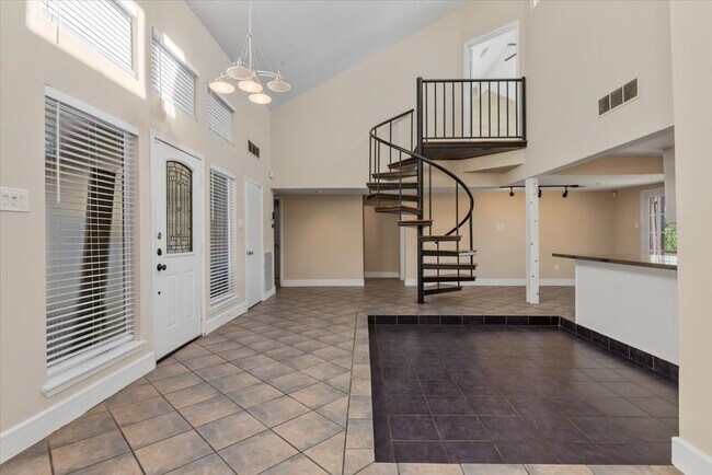 Building Photo - 6003 Long Leaf Dr