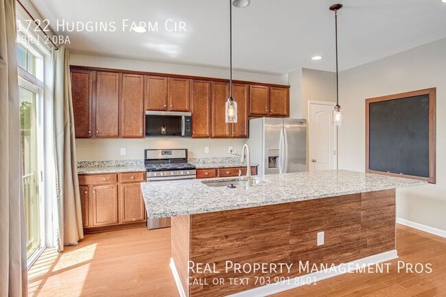 Building Photo - 1722 Hudgins Farm Cir