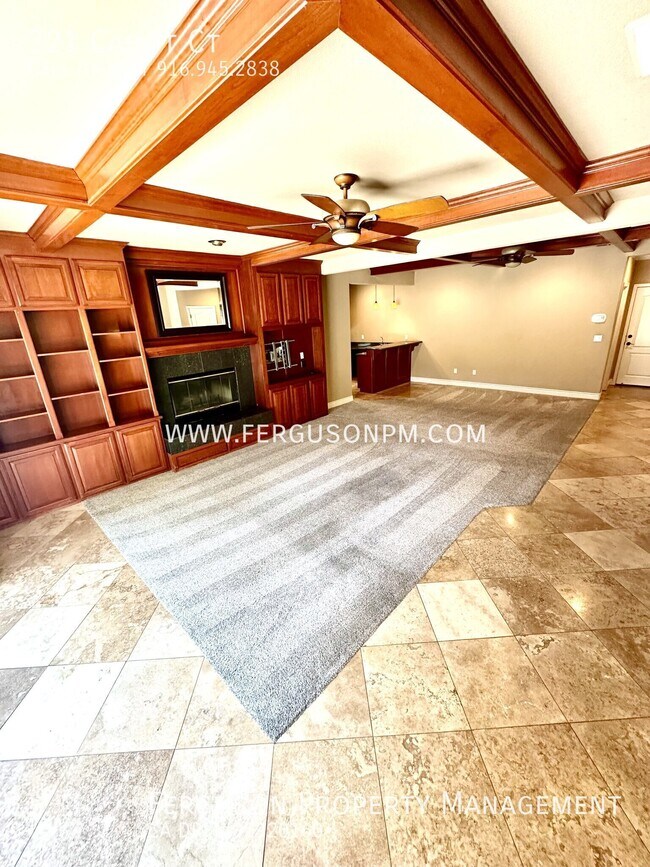 Building Photo - 321 Cabot Ct