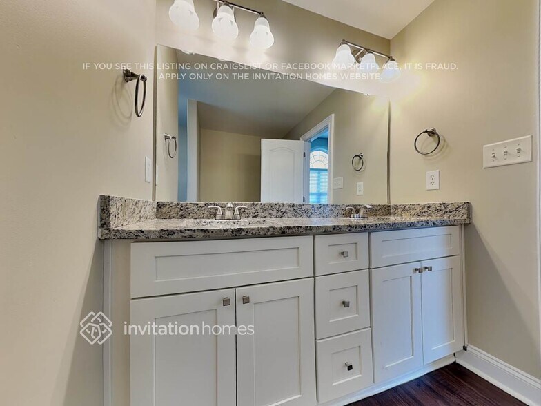 Building Photo - 48 Bergamont Cir