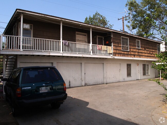 Primary Photo - 1402-1410 N Sycamore St