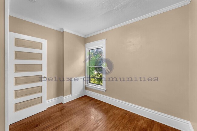 Building Photo - 312 Eastern Ave SE