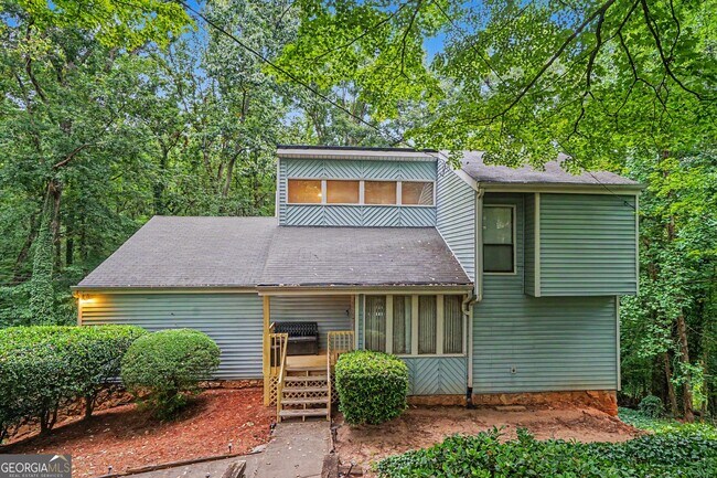 Building Photo - 500 Hickory Hills Trail