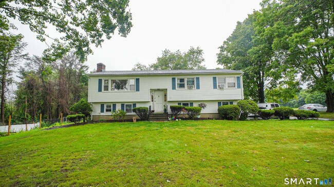 Building Photo - 523 Treat Ln