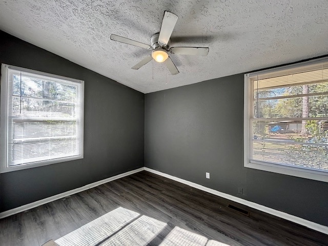 Building Photo - 1013 Hillside Dr