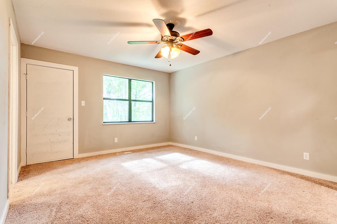 Building Photo - 8500 Olde Colony Trl