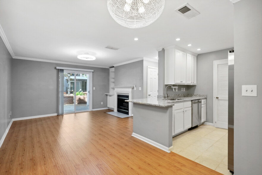 Living and Kitchen - 514 Granville Ct