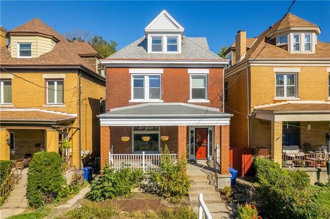 Primary Photo - 5625 Wellesley Ave