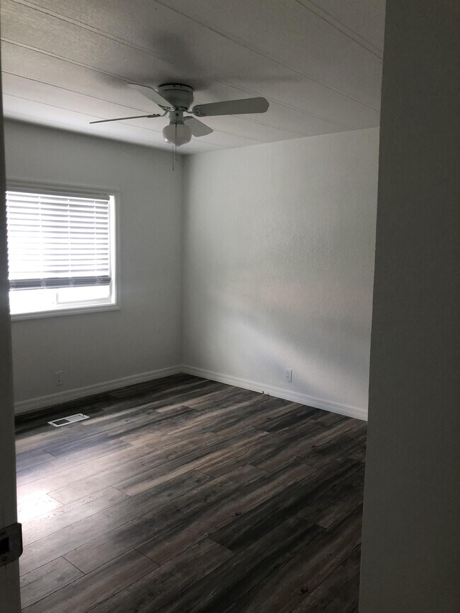 Building Photo - 522 Egret Cir