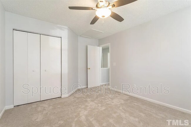 Building Photo - 54 S Engels Cir