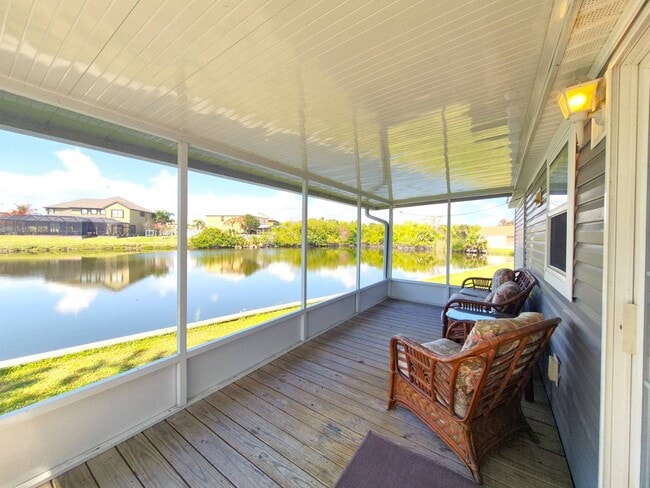 Building Photo - 200 S Banana River Dr