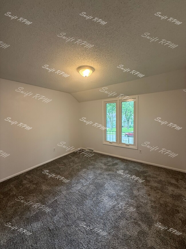 Building Photo - 11642 Grant Dr