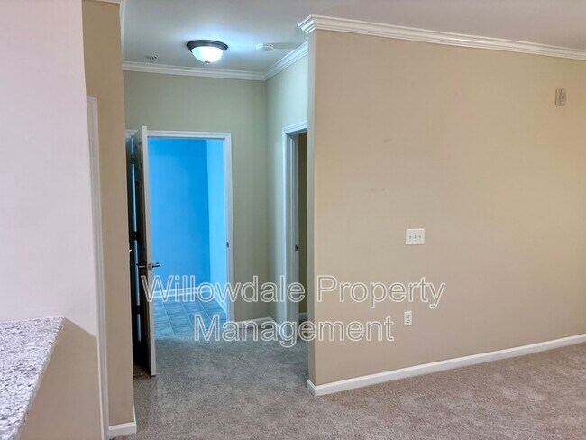 Building Photo - 2621 Oldgate Dr