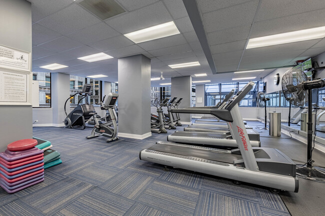 Building Photo - 405 N Wabash Ave