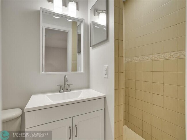 Building Photo - 8503 NW 35th Ct