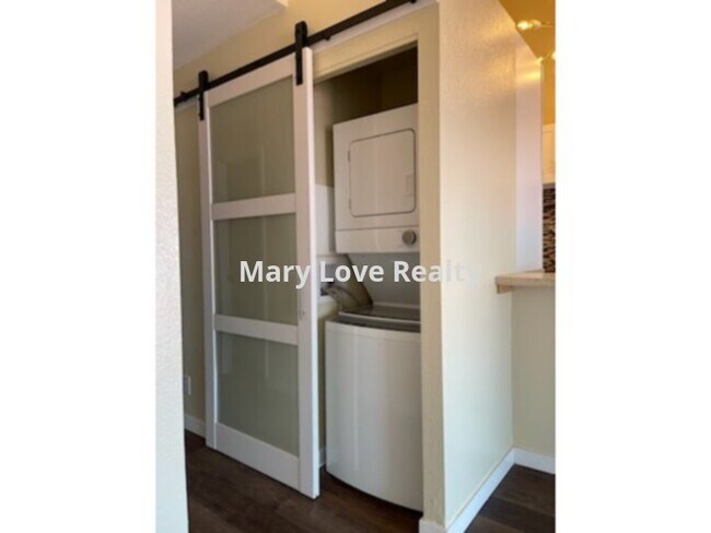 Building Photo - 79-7199-7199 Mamalahoa Hwy