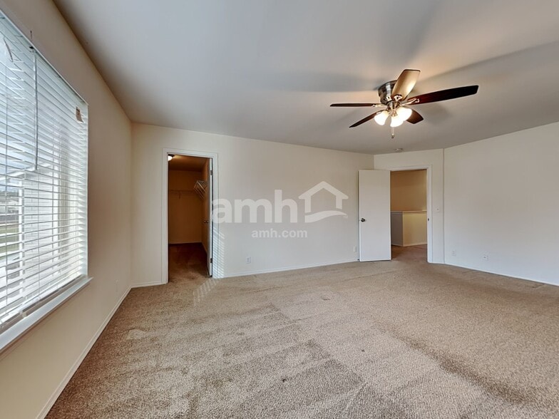 Building Photo - 17924 18th Ave Ct E