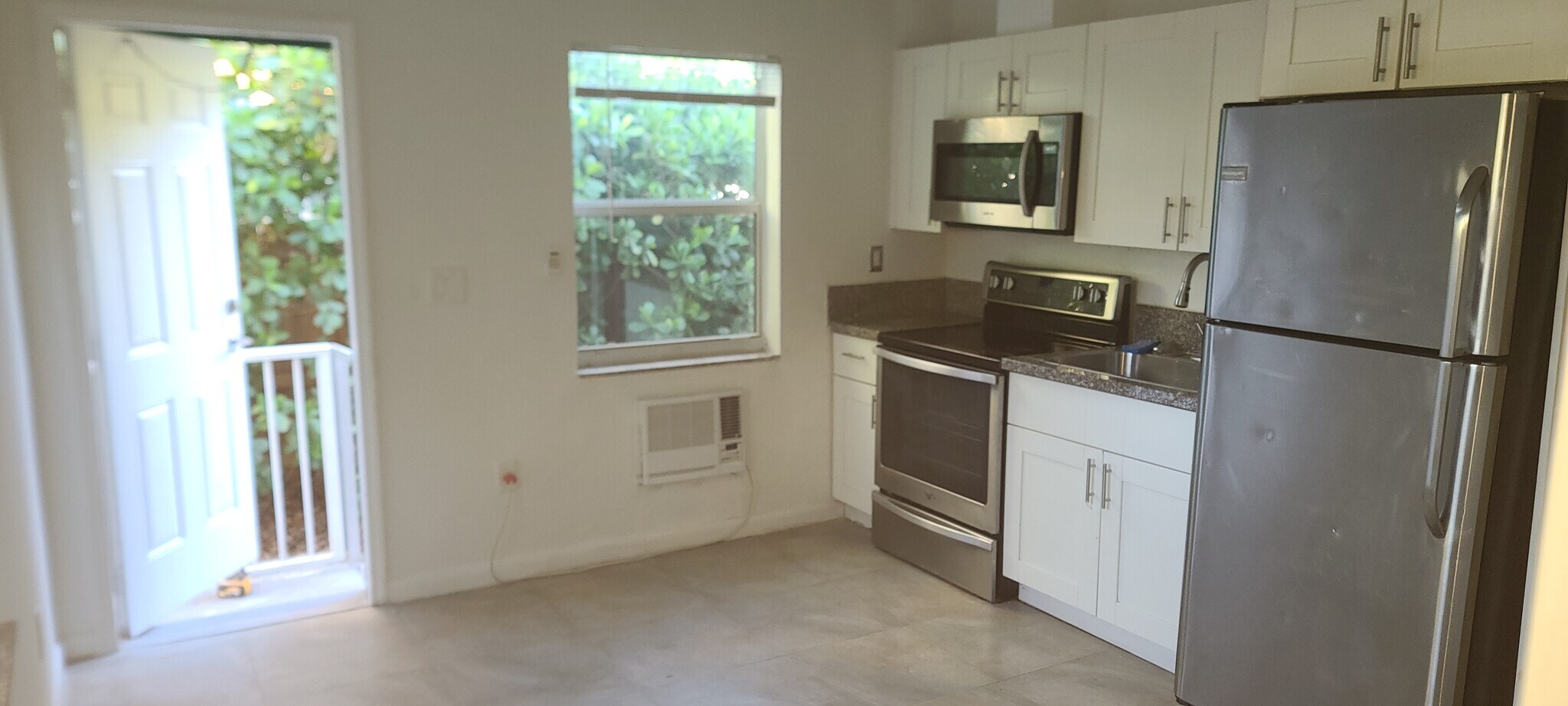 Building Photo - 338 NW 96th St