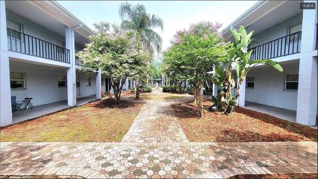 Primary Photo - Cozy 2/1 Apartment, Move in Ready, Move in Special!