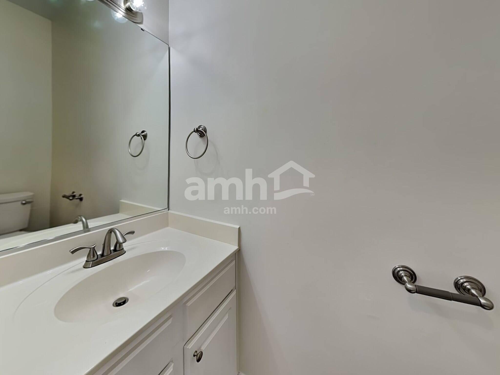 Building Photo - 1440 Cantwell Ct
