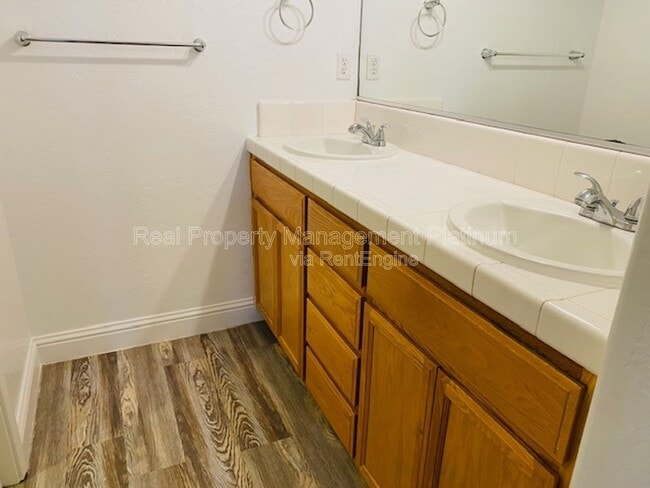 Building Photo - 1875 N Belvedere Ave