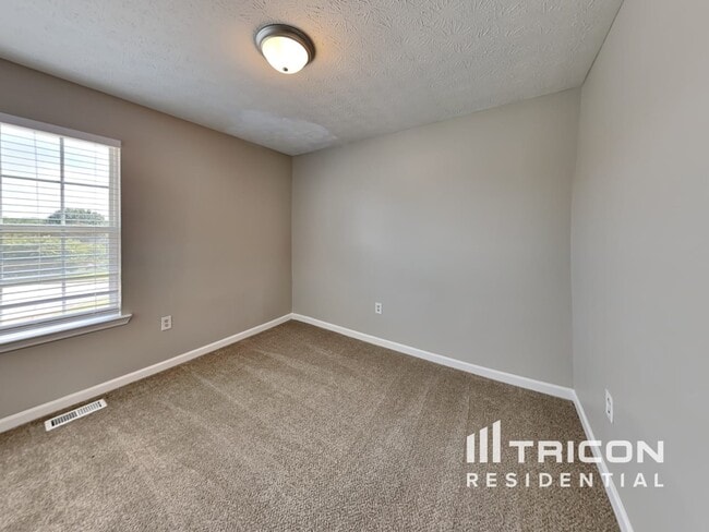 Building Photo - 89 Pin Oak Ct
