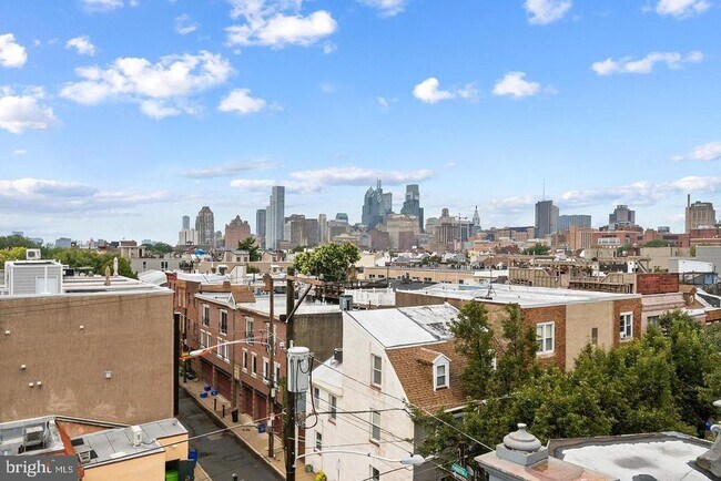 Building Photo - 727 S 7th St