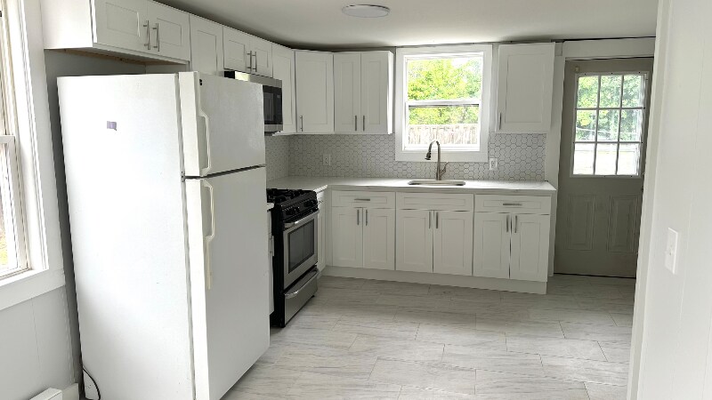 Building Photo - 48 Mechanic St