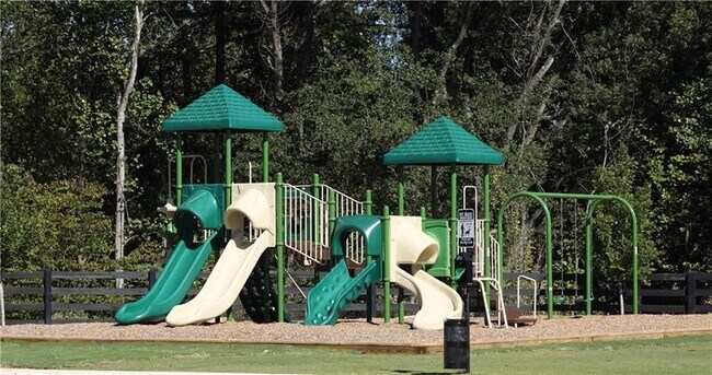 Building Photo - 570 Turlington Pl