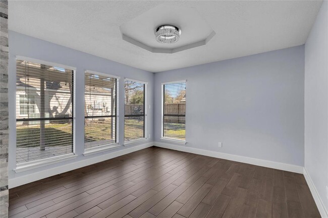 Building Photo - 19002 Walden Forest Dr