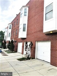 Building Photo - 536 N Front St