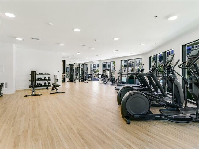 Building Photo - 1701 Simond Ave Ave