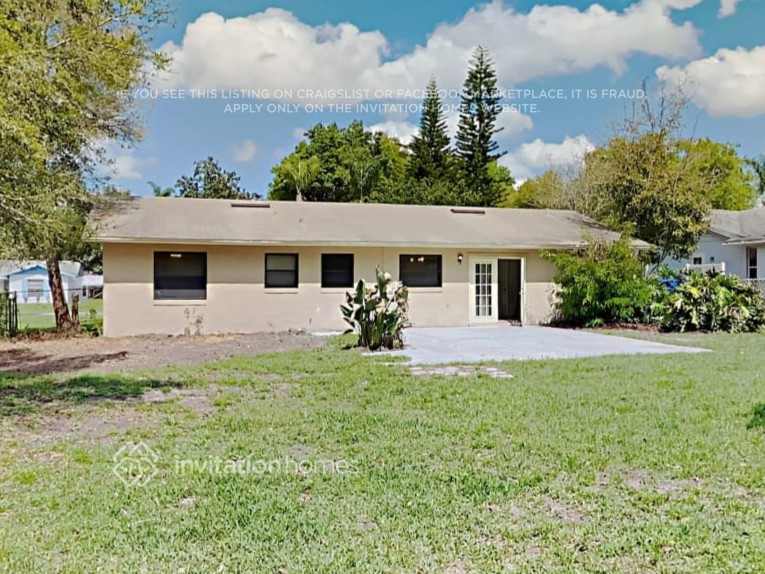 Building Photo - 838 Field St