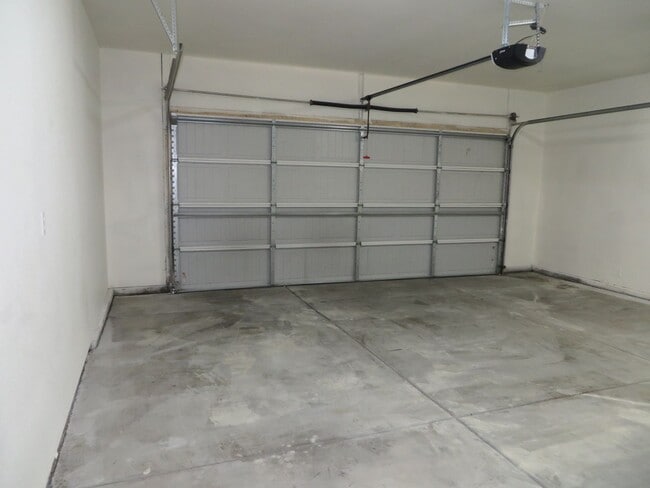 Building Photo - 280 Gold Creek Dr